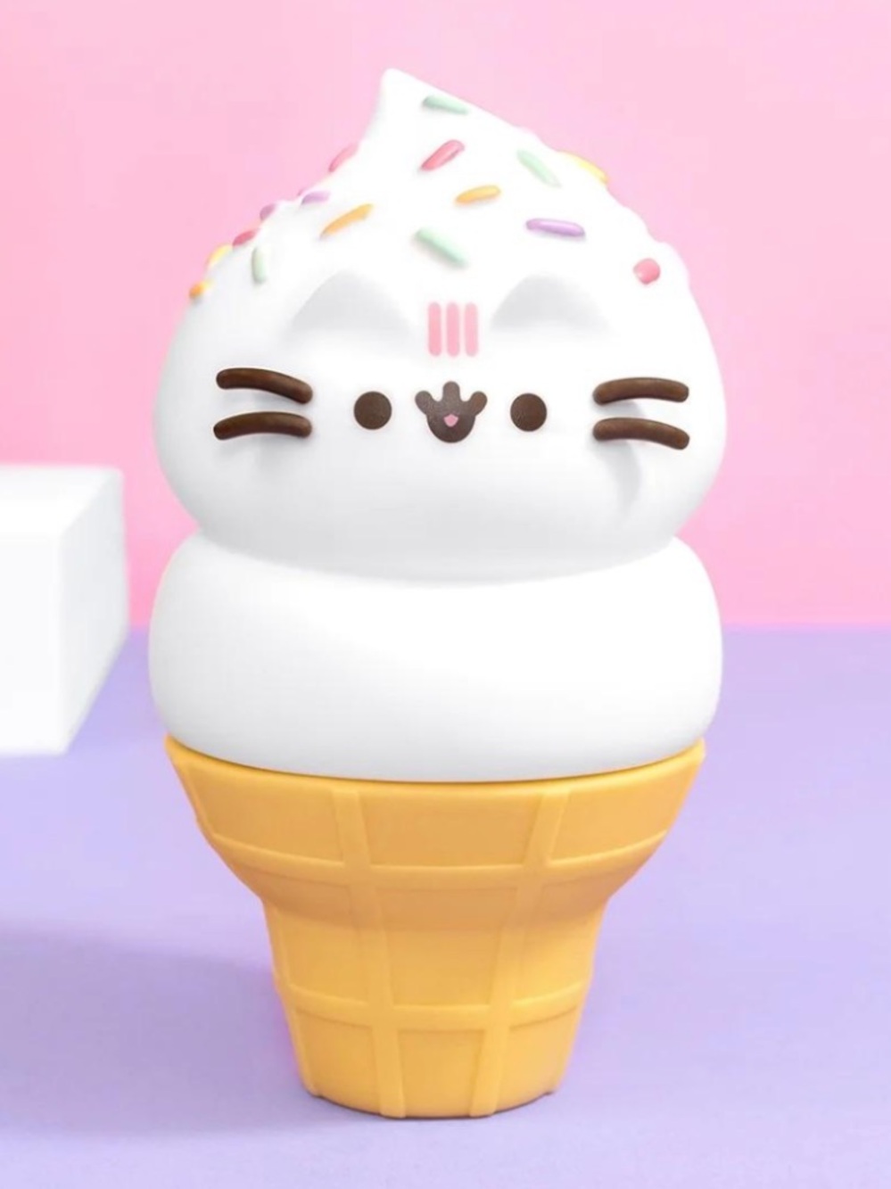 Pusheen Box Exclusive Ice Cream Pusheen Vinyl Figure Summer 2023